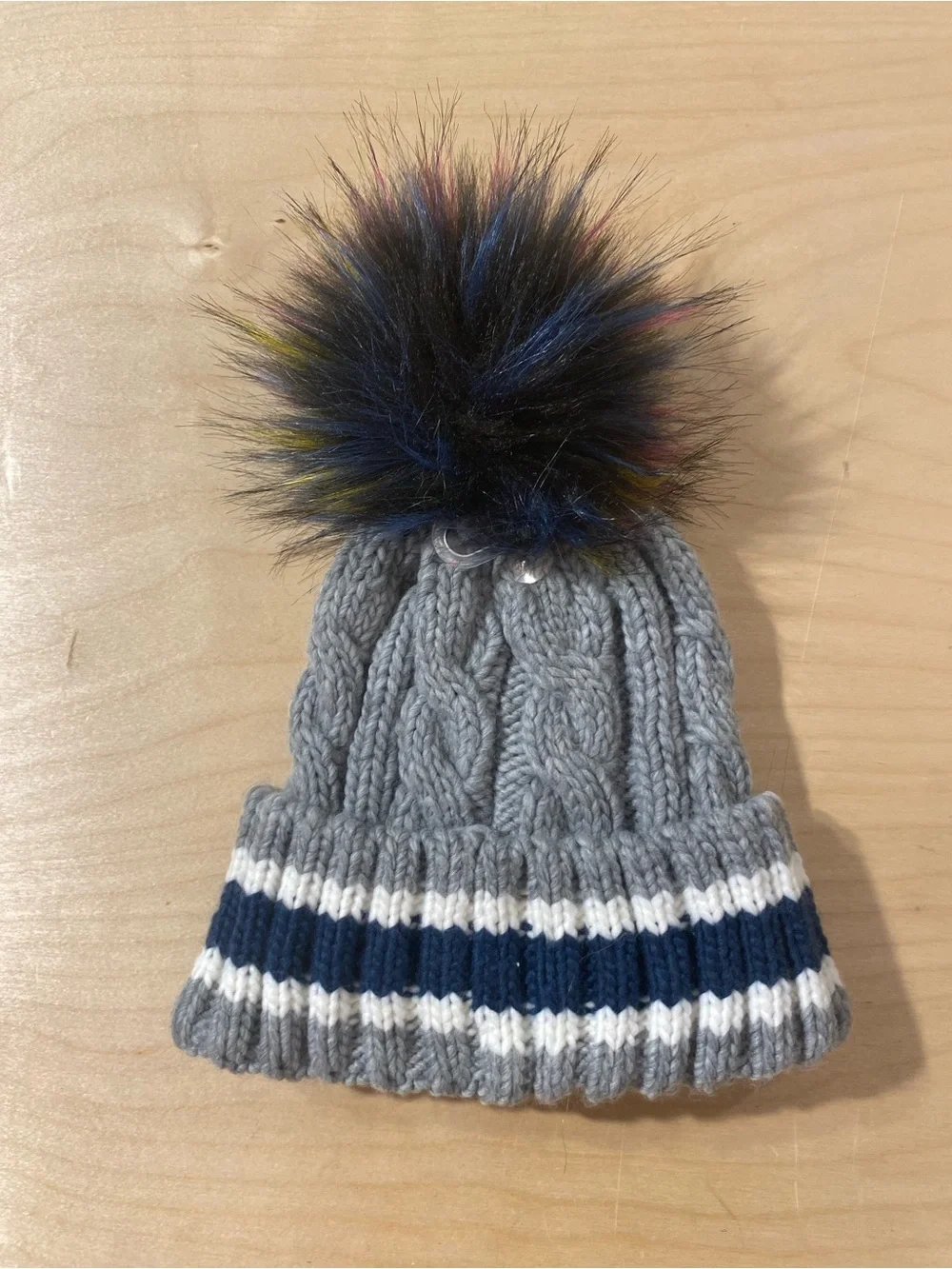 No Boundaries Gray Knit Beanie with Pink and Black Faux Fur Pom (SE)